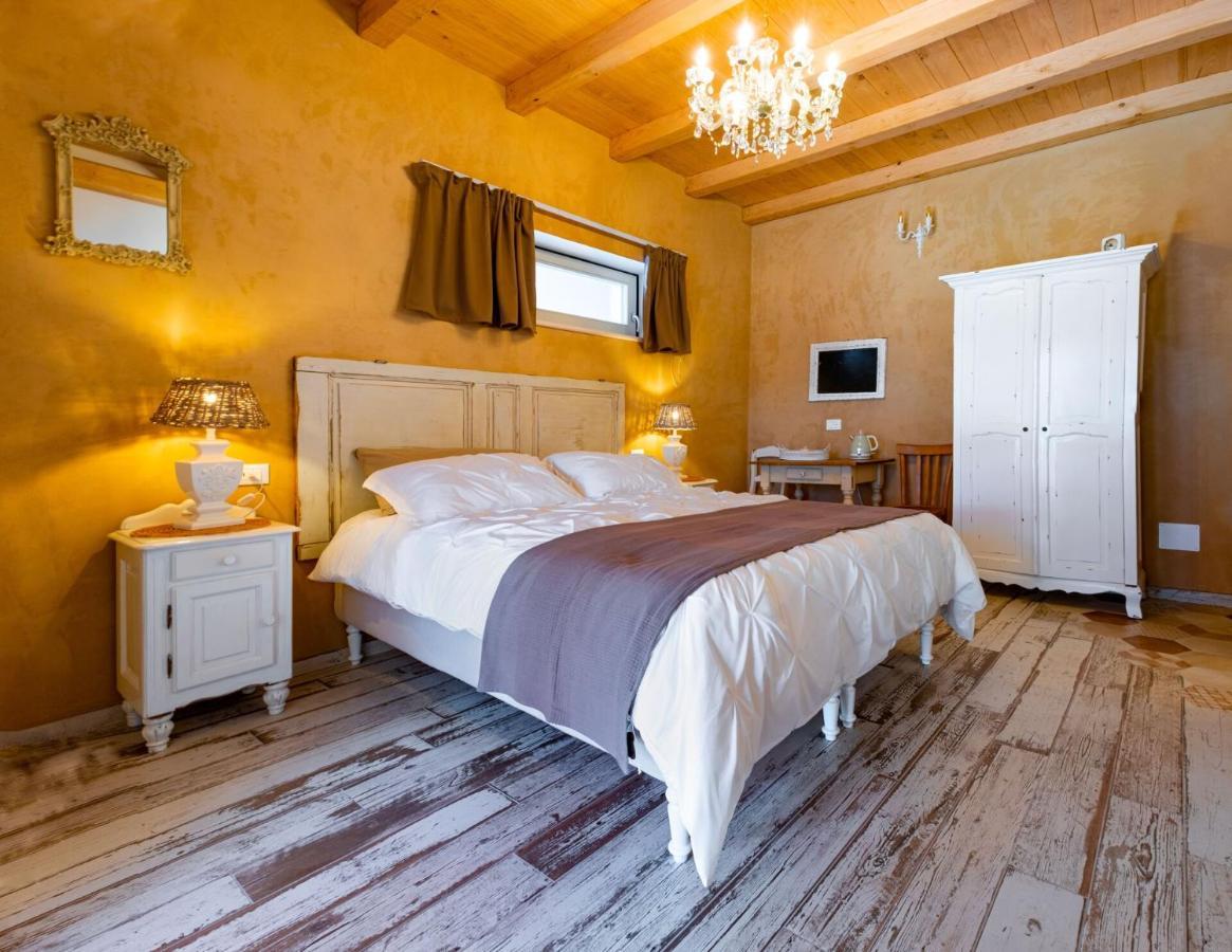 Aria Di Bosco Bed & Breakfast LʼAquila Dış mekan fotoğraf